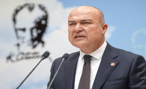 Bakan Gürlek’in ‘faili meçhul dosyalar’ açıklamasına CHP’li Bakan’dan sert çıkış: Adalet politikası değil imaj operasyonu!
