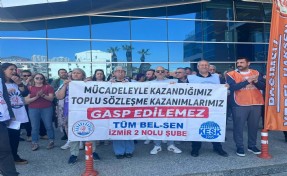 Bayraklı Belediyesi'nde memurlar eylemde