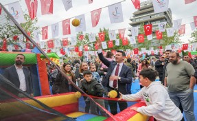 Bayraklı’da 23 Nisan coşkusu