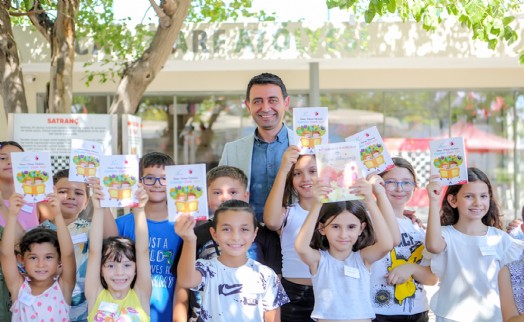 Bayraklı’da Çocuk Kitap Şenliği başlıyor: Minikler yazarlarla buluşacak