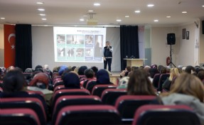 Bayraklı’da madde bağımlılığına karşı annelerle farkındalık eğitimi