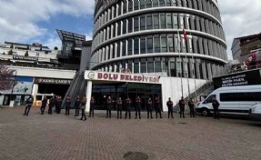 Bolu Belediyesi'ne operasyon: Başkan yardımcısı ve meclis üyesi tutuklandı!