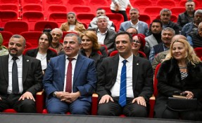 Bornova’da muhtarlar birlik mesajı verdi: Zeki Güler güven tazeledi!
