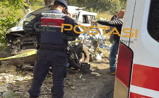 Bornova’da zincirleme facia! Kazada 1'i polis 3 kişi hayatını kaybetti!