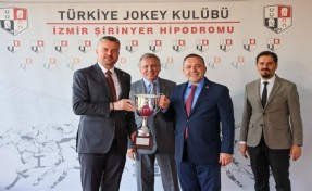 Buca Belediye Başkanlığı Koşusu’nu Önderbeyim kazandı