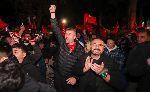 Buca'da Dünya Kupası coşkusu: Yolun sonu zafer olsun