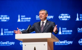 CHP lideri Özel’den İzmir’de çarpıcı mesajlar:'AK Parti kazansaydı yer açılışı değil imar açılışı olacaktı!'