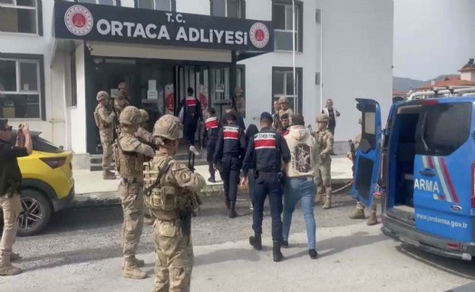 Darp edip videoya çeken 3 şüpheli tutuklandı