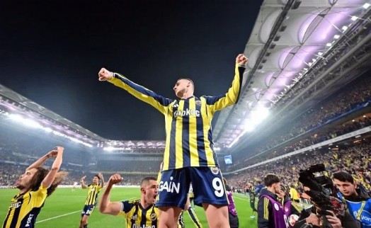 Fenerbahçe derbiyi son nefeste kazandı!