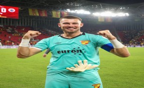 Göztepe'de Lis'e Lech Poznan kancası