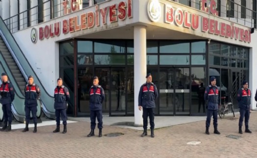 Hakim gerek görmedi savcı itiraz etti! Bolu Belediyesi soruşturmasında serbest bırakılan 3 kişi tutuklandı