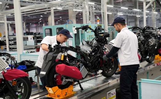 Honda Türkiye, İzmir Aliağa'da motosiklet üretimine başladı