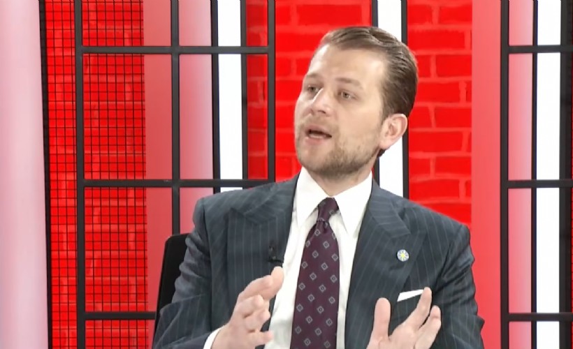 İYİ Partili Özel’den Bakan Tekin’e sert çıkış: ‘37 kişi vefat etmiş, siz milis komutanı mısınız?’