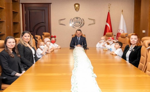 İzmir Adliyesi'nde 23 Nisan buluşması!
