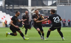 İzmir Çoruhlu FK finale çıkacak