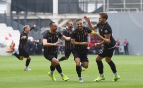 İzmir Çoruhlu FK kurtuluş arıyor