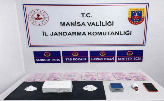 İzmir-Manisa hattında zehir operasyonu: 8 milyonluk kokain ele geçirildi!