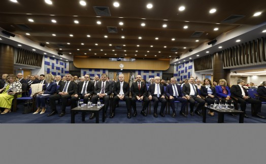 İzmir’e sağlık turizminde yol haritası: 26 maddelik manifesto açıklandı