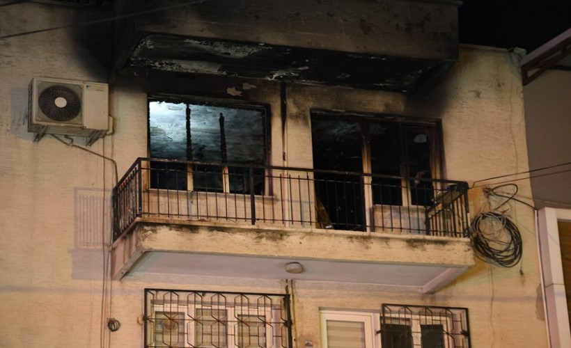 İzmir'de kahreden yangın: Baba öldü, engelli oğlu ağır yaralı