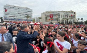İzmir’de 23 Nisan coşkusu