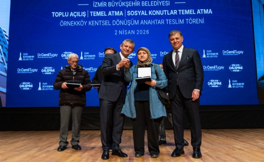 İzmir’de tarihi gün