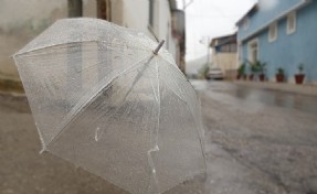 İzmir’e sağanak geliyor! O ilçelerde yağış etkili olacak