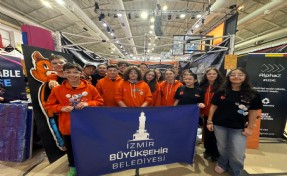 İzmirli gençlerden uluslararası arenada teknoloji zaferi