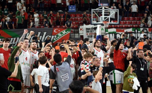 Kaf-Kaf son salisede kazandı umudunu sürdürdü: 68-67