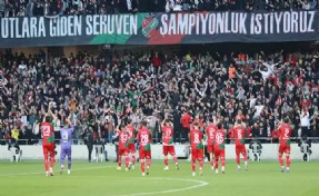 Karşıyaka Play-Off'a inanıyor: Taraftar ile bu iş bitecek