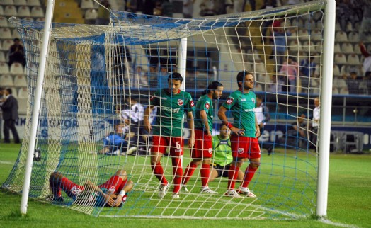 Karşıyaka Play-Off lanetini bu kez yenecek