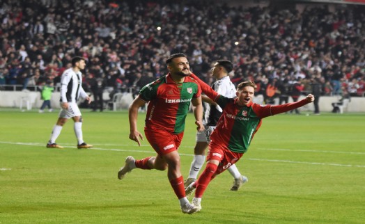 Karşıyaka'da Ömer Faruk'tan müthiş dönüş