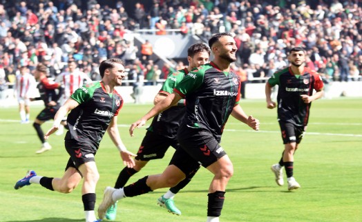 Karşıyaka ile Ayvalıkgücü Play-Off'ta rakip
