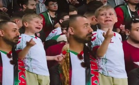 Karşıyakalı minik taraftarın gözü yaşlı isyanı viral oldu!