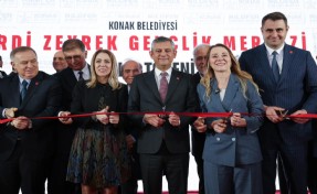 Konak’ta ‘Özel’ açılış!