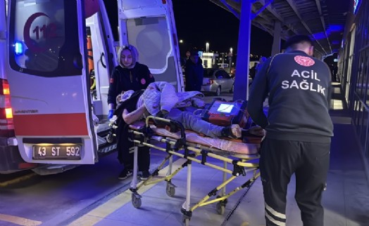 Kütahya’da bıçaklı kavga; 2 yaralı