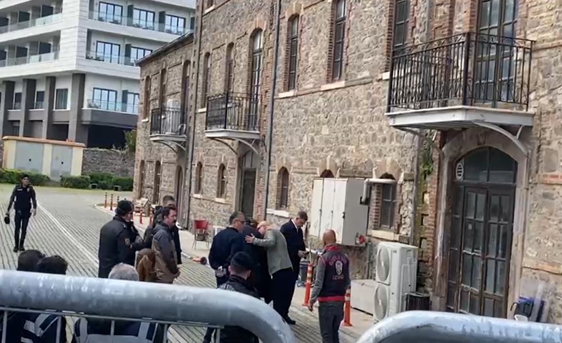 Meslek Fabrikası direnişinde 4’üncü gün: Tugay mahkeme kararıyla binaya girdi!