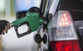 Motorin ve benzine devasa indirim geliyor! Ateşkes pompaya yaradı