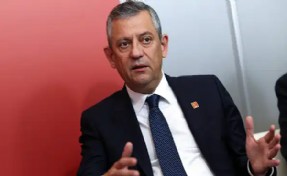 Özel'den Adıgüzel'in gözaltına alınmasına: 'Ne ile suçlayacaklar, çok merak ediyorum!'
