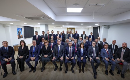 Özel'den ilçe başkanları toplantısında 'mutlak butlan' çıkışı: Bu işi bir kaç kişi dillendiriyor onlara itibar etmeyin