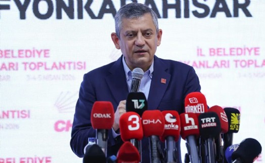 Özel'den yeni 'Özkan Yalım' açıklaması! Operasyonlara 'Melih Gökçek'li tepki...