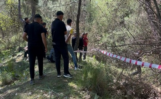 Piknikte akıl almaz ölüm: Topun arkasından uçuruma düştü