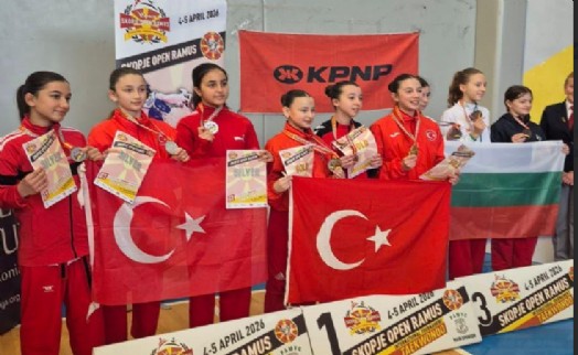 Seferihisar’ın 'Altın Çocukları' Avrupa yolunda kürsüyü bırakmıyor