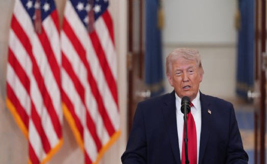 Trump'dan İran'a küfürlü Hürmüz Boğazı haykırışı!