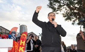 Tugay Meslek Fabrikası mitinginde net konuştu: Ben Cemil Tugay, o binaya gireceğim!