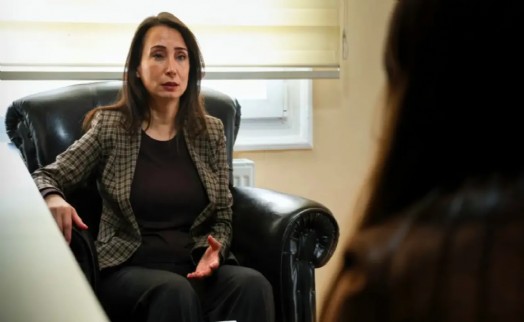 Tülay Hatimoğulları'dan süreç çağrısı: İktidar daha önce Rojava’yı bekledi, şimdi İran’ı bekliyor