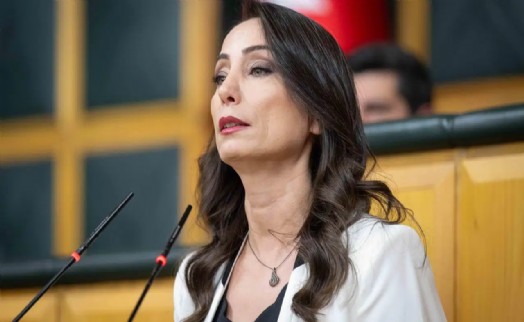 Tülay Hatimoğulları'ndan AK Parti'ye 'süreç' eleştirisi: 'İktidar aksak, ürkek ve oyalayıcı bir tutum içinde'