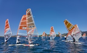 Windsurf Techno 293 Dünya Şampiyonası Foça'da devam ediyor