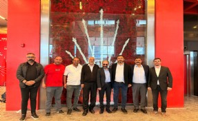 Eski Çiğli İlçe Başkanı Mert Özcan'dan manidar paylaşım: 'Yeni gelmedik; geri geldik!...'