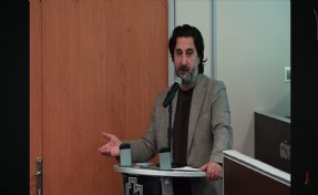 AK Partili Öztürk, Tugay için verdiği 'konuşmama' kararına 4 gün dayanabildi