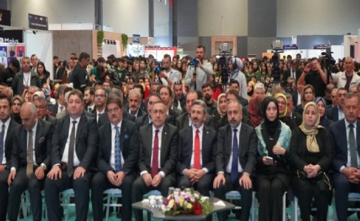 Açılış töreninde kriz: ‘AK Parti’ yerine ‘AKP’ denilince başkan sahneye çıkmadı!